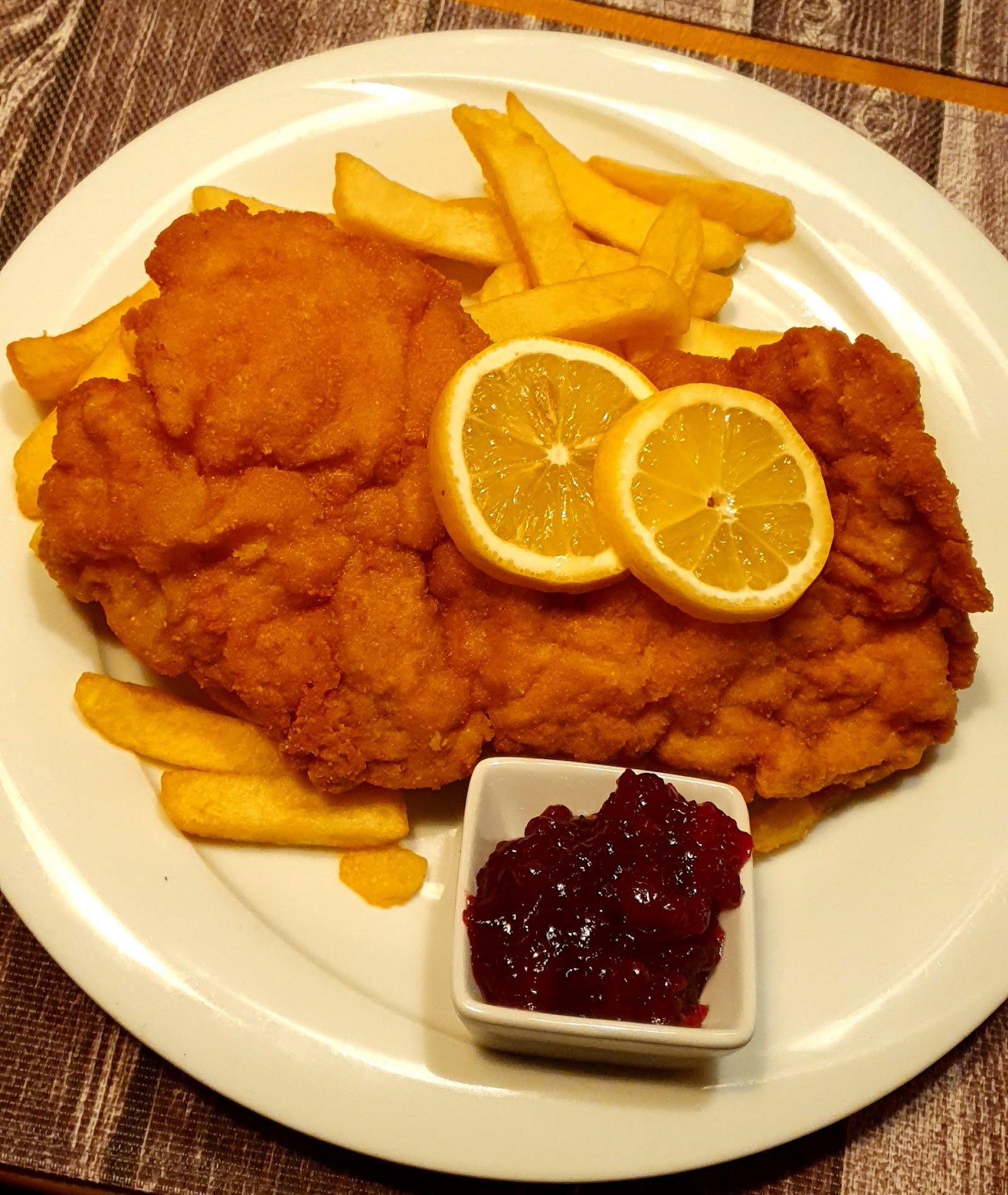Innereien-Gericht kunstfertig präsentiert